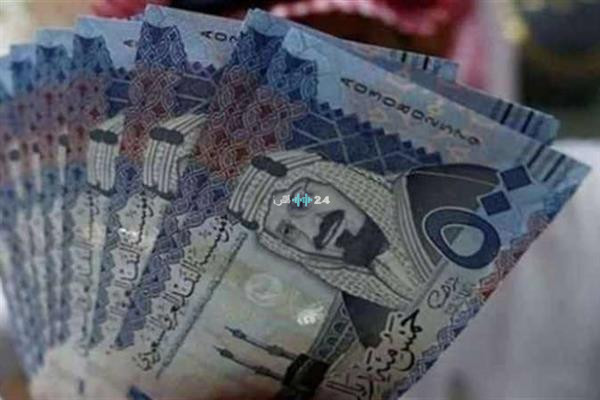 سعر الريال السعودي أمام الجنيه في البنوك اليوم الاثنين تزامنا مع موسم عمرة المولد النبوي