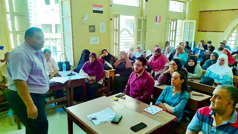 وزارة التعليم تكثف تدريب المعلمين لتطبيق نظام البكالوريا المصرية بالمحافظات
خطوات متسارعة لتأهيل المعلمين لتنفيذ البكالوريا المصرية في مختلف المحافظات
التعليم تسرع وتيرة تدريب المعلمين استعداداً لإطلاق البكالوريا المصرية بالمحافظات