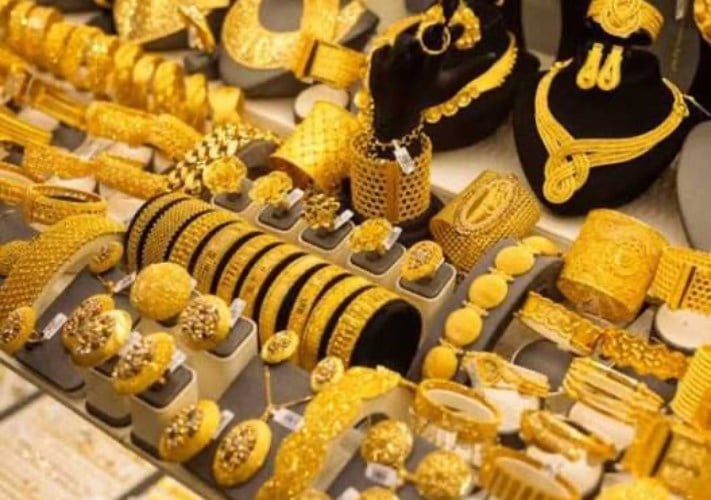 تحركات مفاجئة للذهب الإماراتي تثير ترقب المستثمرين وتغير حسابات الأسواق اليوم