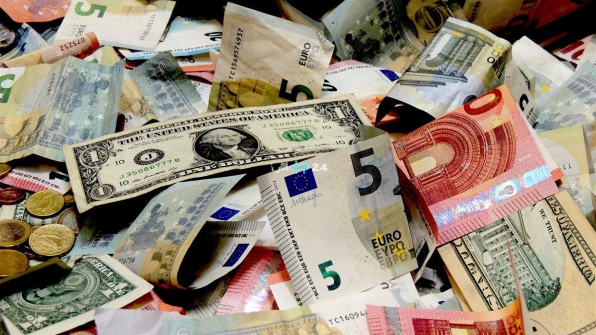 أسعار العملات العربية والأجنبية اليوم والدولار يسجل 49.83 جنيه للبيع