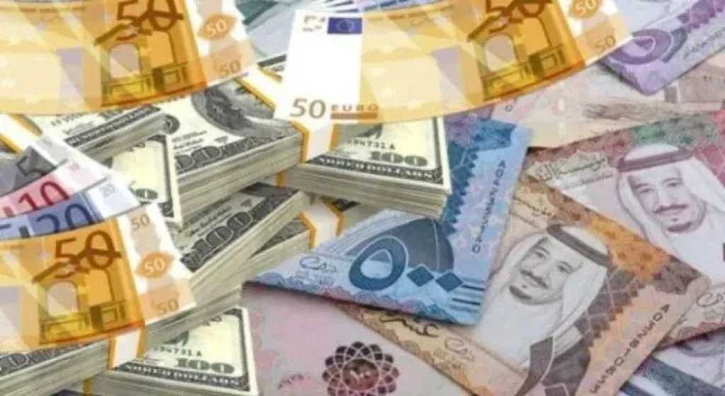 استقرار الدولار وارتفاع اليورو في تحديث أسعار العملات اليوم الثلاثاء 18 أغسطس 2026