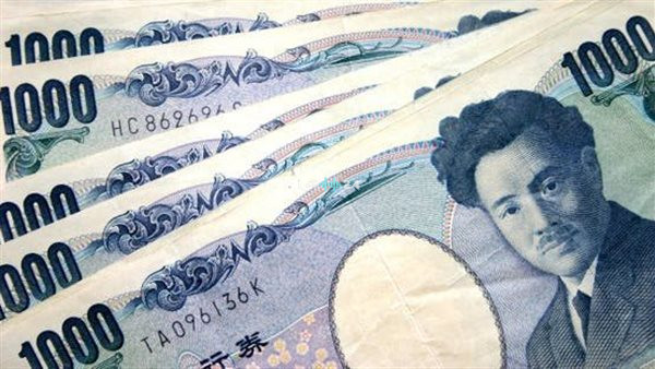 الين الياباني يسجل ارتفاعاً ملحوظاً أمام الجنيه في تعاملات البنك المركزي مساء اليوم