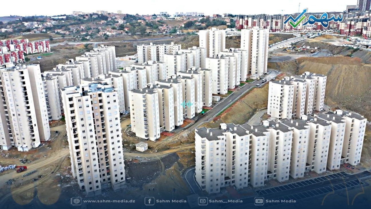 موعد توزيع أولى سكنات عدل 3 في الأول من نوفمبر وقائمة الولايات والأقطاب العمرانية الجديدة