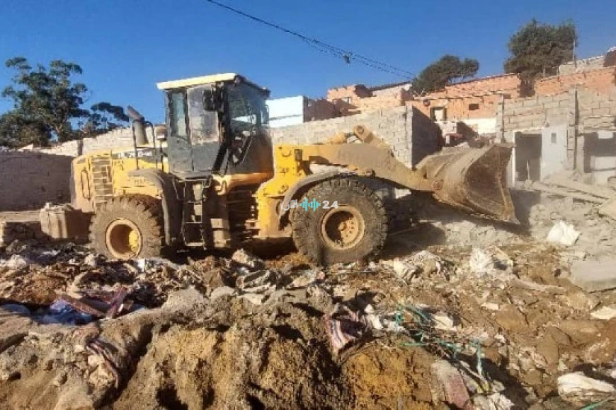 حملة لهدم البنايات الفوضوية في المقاطعة الإدارية بذراع الريش