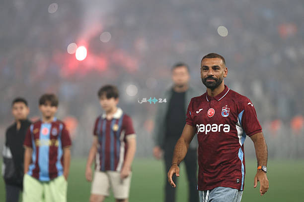 توريرا يفجر مفاجأة غير متوقعة بشأن قدوم صلاح إلى الدوري التركي