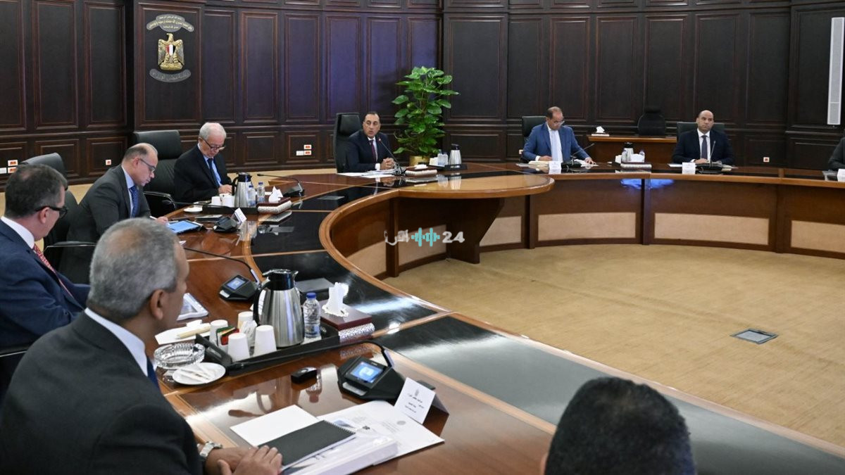 خبير اقتصادي يكشف أسرار خطة الحكومة لحماية الاقتصاد المحلي من الاحتكار ومواجهة ارتفاع الأسعار الجنوني