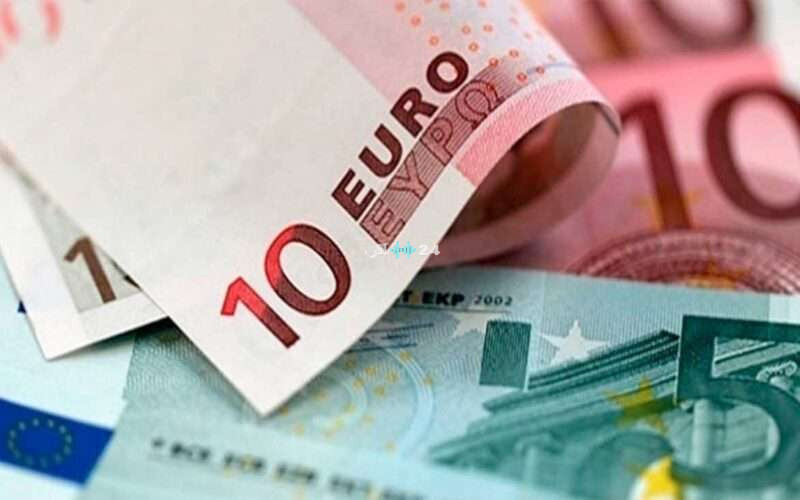 تحديثات سعر اليورو مقابل الجنيه المصري اليوم الاثنين 17 أغسطس 2026
أسعار صرف اليورو أمام الجنيه المصري في تعاملات الاثنين 17 أغسطس 2026
تطورات سعر اليورو مقابل الجنيه المصري اليوم الاثنين 17 أغسطس 2026
سعر اليورو اليوم الاثنين 17 أغسطس 2026 مقابل الجنيه المصري في البنوك