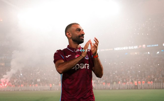 محمد صلاح يقود هجوم طرابزون في مواجهة نارية أمام فيرينكفاروسي بالدوري الأوروبي