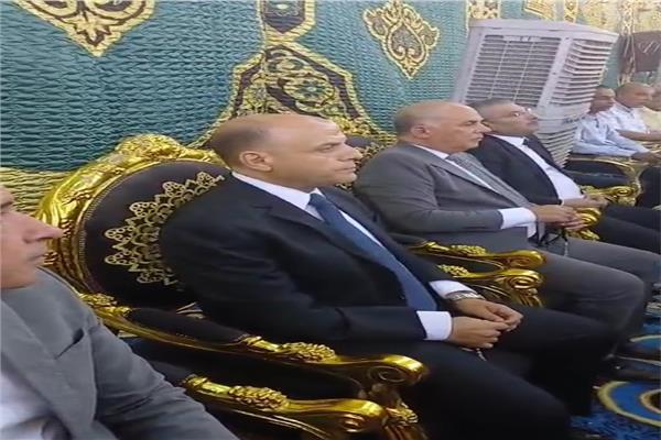 محافظ الغربية يشارك في عزاء المستشار أحمد الزند وزير العدل الأسبق بمسقط رأسه
