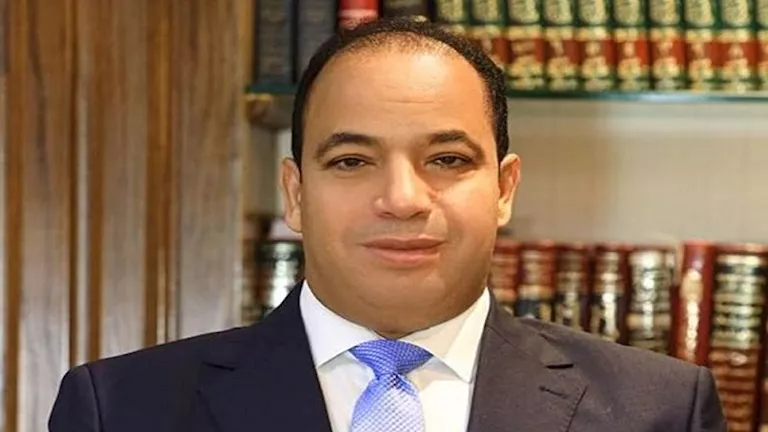 خبراء يؤكدون أن تنويع مصادر التمويل وتوطين الصناعة أساس لتحقيق الاستقرار الاقتصادي والتغلب على الأزمات