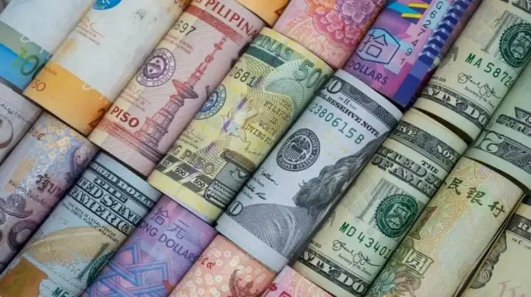تطورات أسعار العملات العربية والأجنبية أمام الجنيه في تداولات الخميس