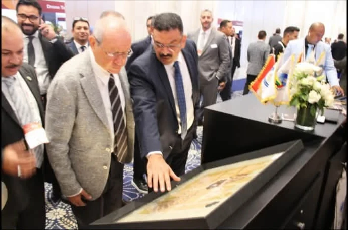 رئيس هيئة الثروة المعدنية يناقش مع ساويرس فرص التوسع في استثمارات الذهب