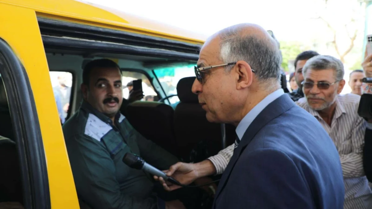 المنيا تنهى 50 عاما من معاناة الركاب.. و«المحافظ»: انخفاض الحوادث 80% بعد منع «البيك أب»