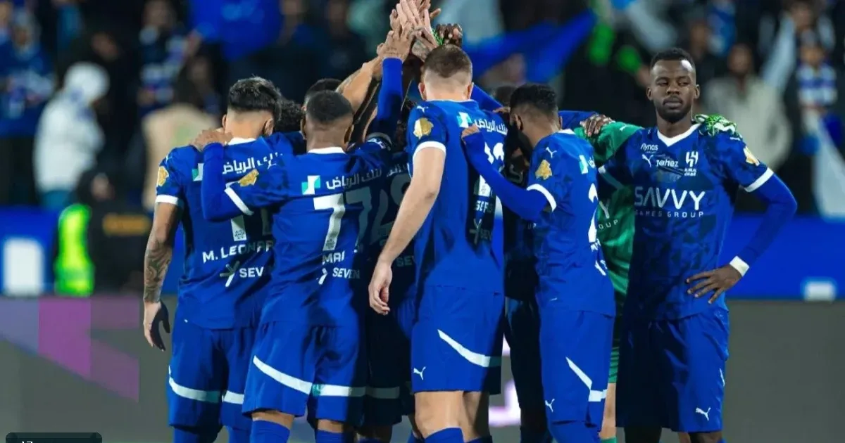 انزاجي يفتقد 13 لاعبًا من نجوم الهلال في تحضيرات مواجهة الاتحاد
