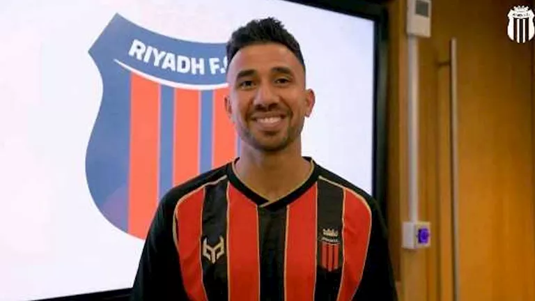 مدرب الرياض يشيد بتريزيجيه كرمز رائع ويلفت الانتباه إلى تمسك النادي بضم اللاعب