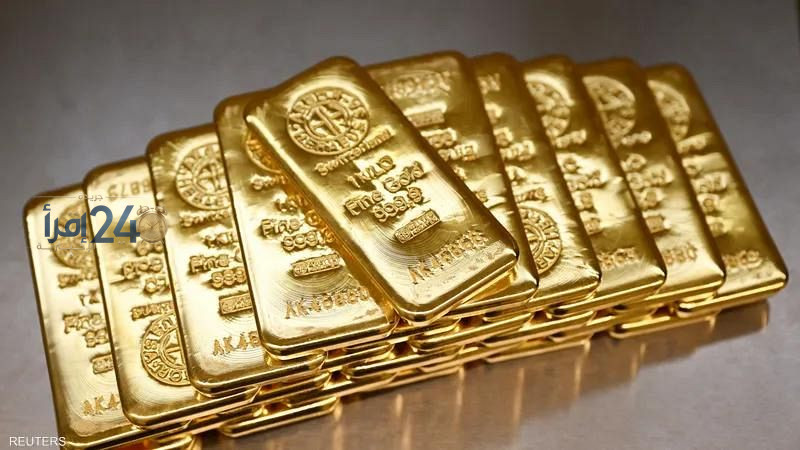 تراجع أسعار الذهب نتيجة ارتفاع الدولار وعوائد السندات