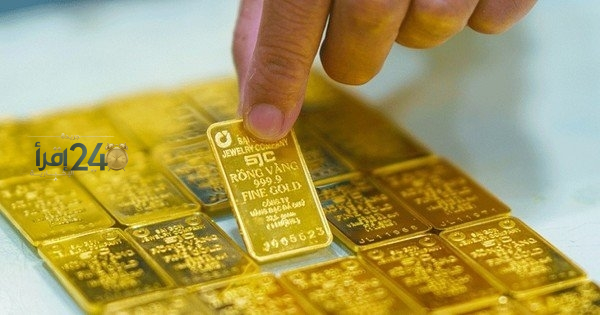 سعر الذهب اليوم 8 أكتوبر يشهد تراجعاً طفيفاً