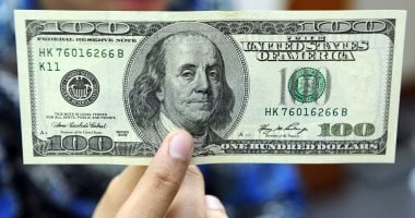 أسعار الدولار تتغير مجددًا بالبنوك وتثير اهتمام أسواق السلع