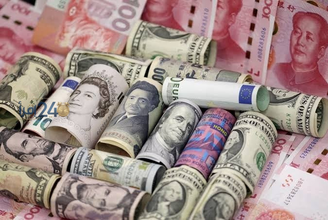 بنك الدولة الفيتنامي يعلن عن سعر الصرف المركزي عند 25637 دونغ فيتنامي صباح 16 أكتوبر