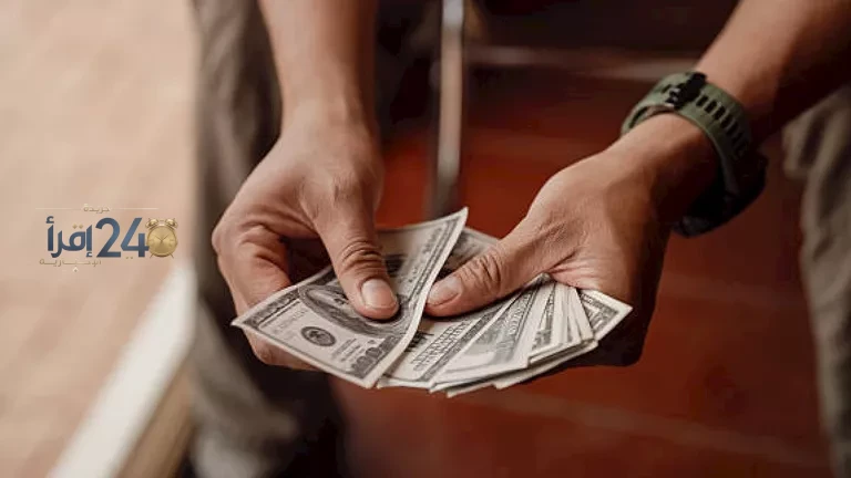الدولار يصل إلى أعلى مستوى منذ ستة أشهر ويقترب من 55 جنيهًا