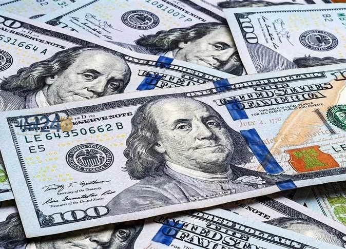 تراجع توقعات خفض الفائدة الأمريكية يدفع سعر الدولار للصعود عالميًا في بداية تعاملات الأسبوع