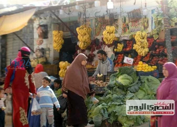 أسعار الخضروات والفاكهة في أسواق المنيا اليوم الأربعاء تقلصات جديدة بأسعار الطماطم إلى 10 جنيهات