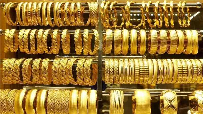 ارتفاع سعر الذهب إلى 4175 دولارا للأوقية مع تراجع أسعار النفط