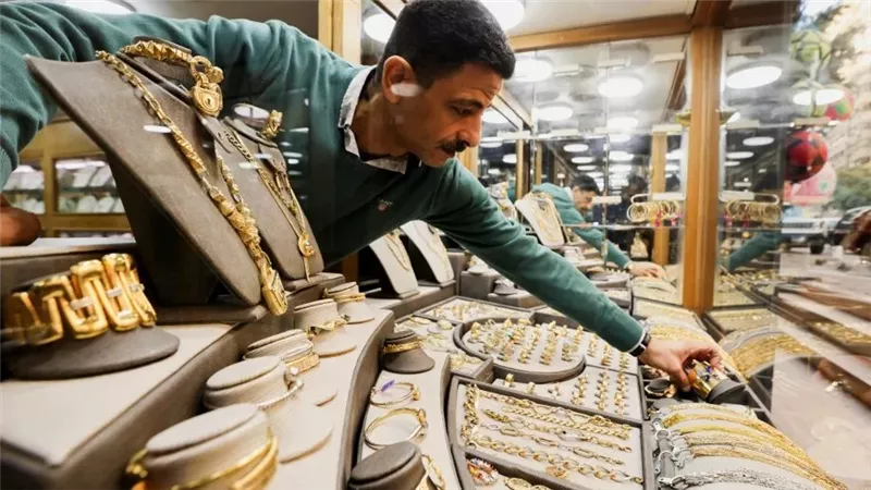 عيار 21 يسجل أعلى مستوياته في أكتوبر وأسعار الذهب تتجه نحو ارتفاع في مصر