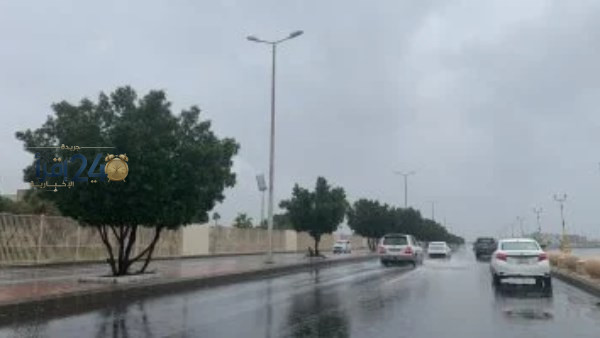 الأرصاد تكشف تفاصيل حالة الطقس خلال الساعات القادمة مع استمرار الأمطار الغزيرة والانخفاض في درجات الحرارة