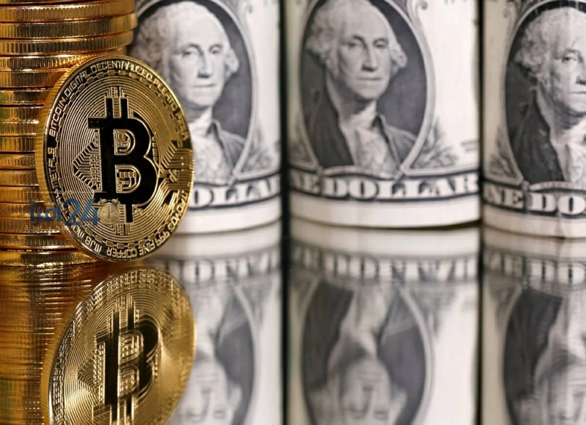 المخاطر الجيوسياسية تعزز من قوة الدولار قرب أعلى مستوياته خلال 18 شهراً بينما تتراجع بيتكوين