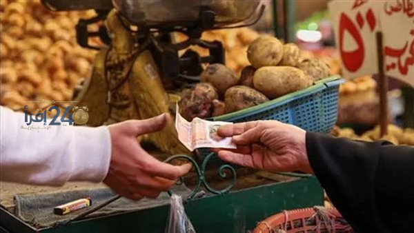 مؤشرات الاقتصاد الكلي وأعباء المعيشة تثير تساؤلات حول عدم شعور المواطنين بتحسن التضخم