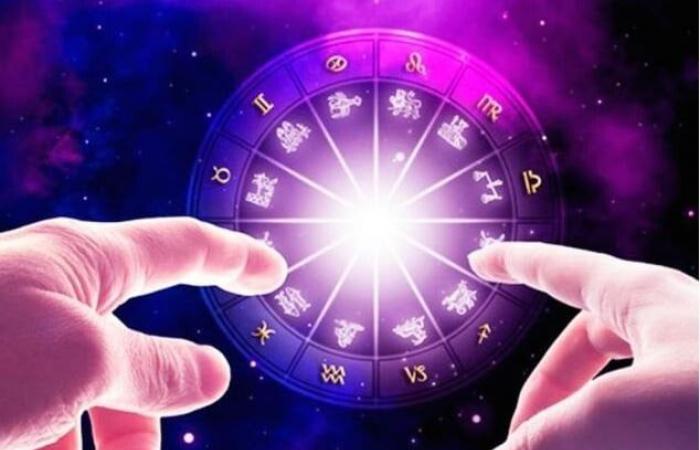 توقعات الأبراج وحظك اليوم الخميس 1 أكتوبر 2026 برج القوس يمر بقلق بسبب خبر مزعج يهدد راحته
