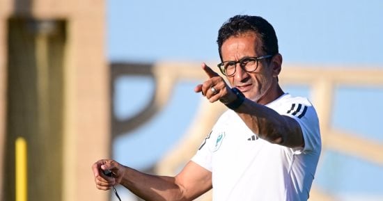 أحمد سامي يتابع تحضيرات سيراميكا قبل مواجهة المصري في كأس عاصمة مصر