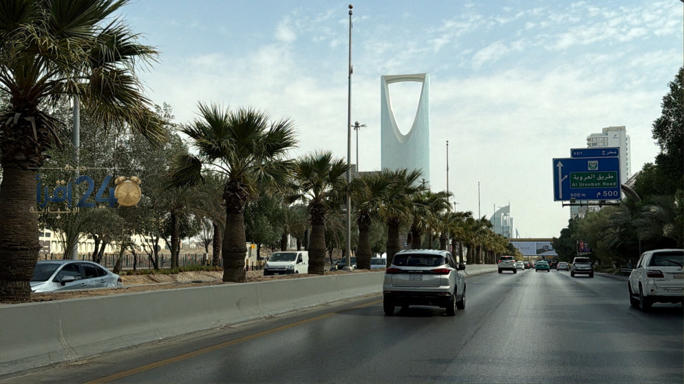 إصابة أربعة أشخاص في الرياض إثر سقوط حطام صاروخين شمال المدينة
