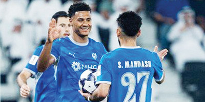 اتكينز رجل مباراة الهلال والسد ويقود فريقه نحو الانتصار التاريخي
