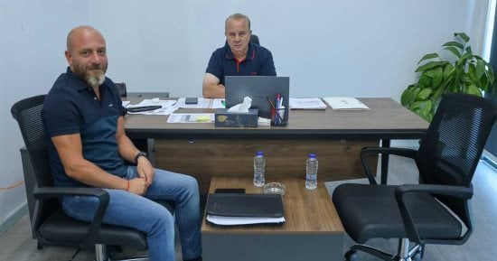 اجتماع مرتقب بين غريب ورياض لحسم خطة إعداد منتخب الشباب لبطولة أفريقيا