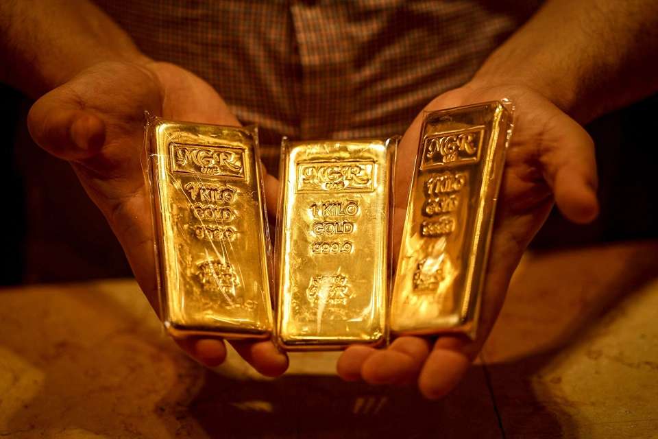 إتش إس بي سي يتراجع بتوقعاته لسعر الذهب في 2026 إلى 4490 دولار للأونصة