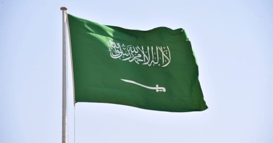 تضامن عربي ودولي واسع مع السعودية بعد استهداف مطار الرياض ومواقف قوية تعكس وحدة الدعم والتحذير