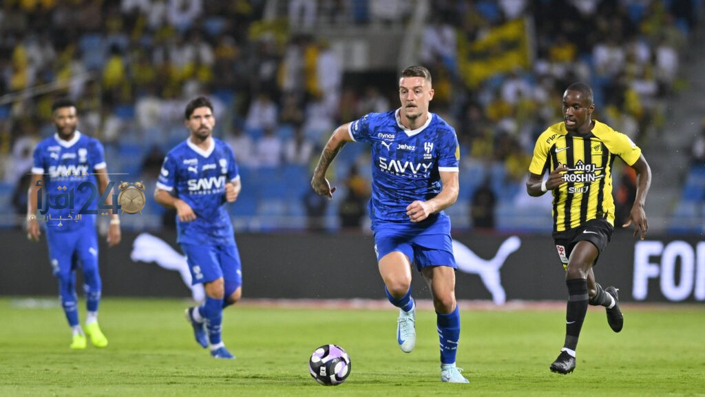 تعرف على قنوات نقل مباراة الهلال والاتحاد في دوري روشن السعودي وكيفية مشاهدتها مباشرة عبر الإنترنت