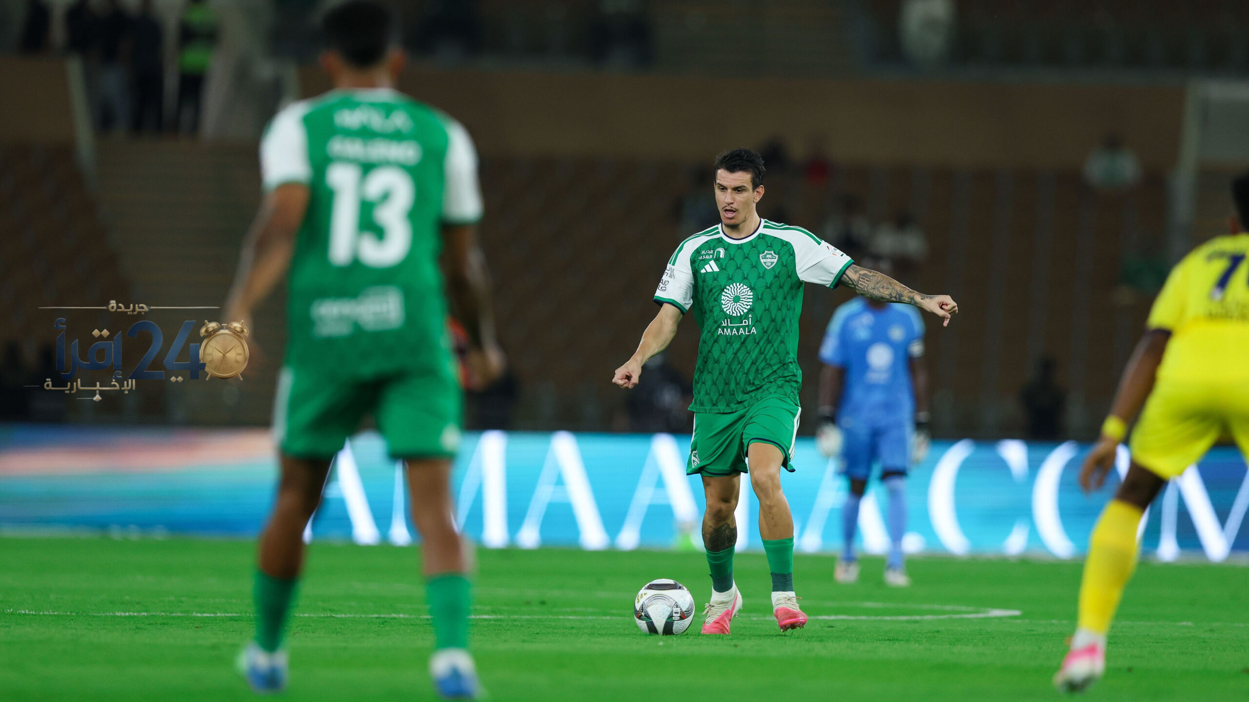 خبير تحكيمي يكشف عن قرار مفاجئ يطيح بلاعب الوصل أمام الأهلي ويثير جدل واسع