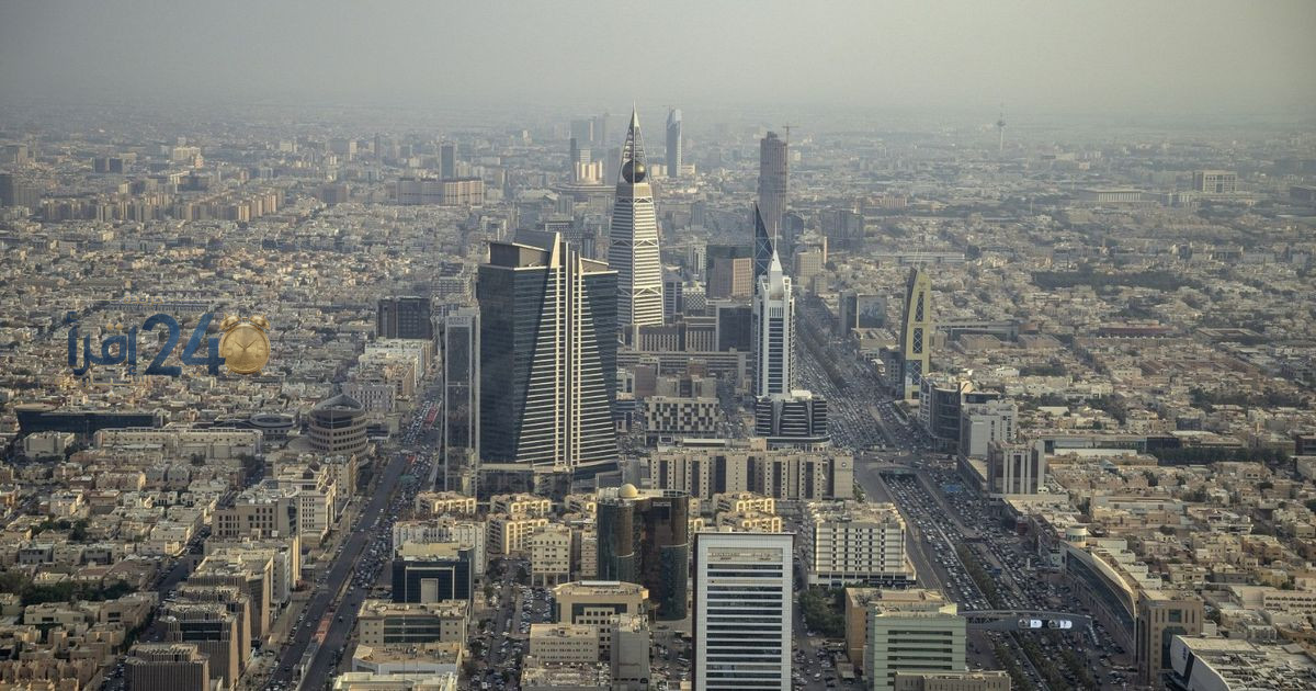 صندوق النقد يتوقع نمو اقتصاد السعودية بنسبة قياسية تصل إلى سبعة فاصل تسعة في المئة بحلول عام 2027