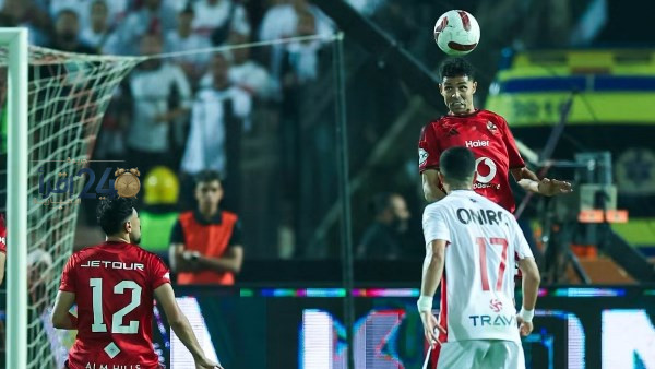 ماهر غريب يطالب لجنة الحكام بتوضيح الأخطاء التحكيمية المثيرة للجدل في مباراة القمة