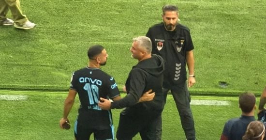 محمد صلاح يتحدث مع مدرب طرابزون بعد تألق سامسون ويكشف تفاصيل اللقاء