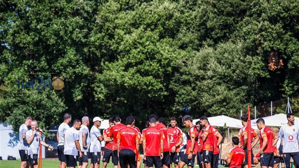مفاجآت مدوية في تشكيل الأهلي أمام الزمالك تثير الجدل وتغير موازين القمة