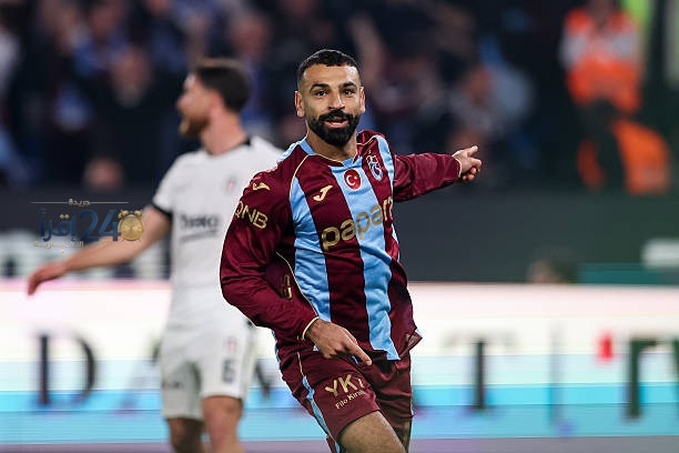 نجم طرابزون يثني على محمد صلاح ويصفه بالمحترف من الطراز الرفيع ويؤكد أن اللعب إلى جانبه مميز